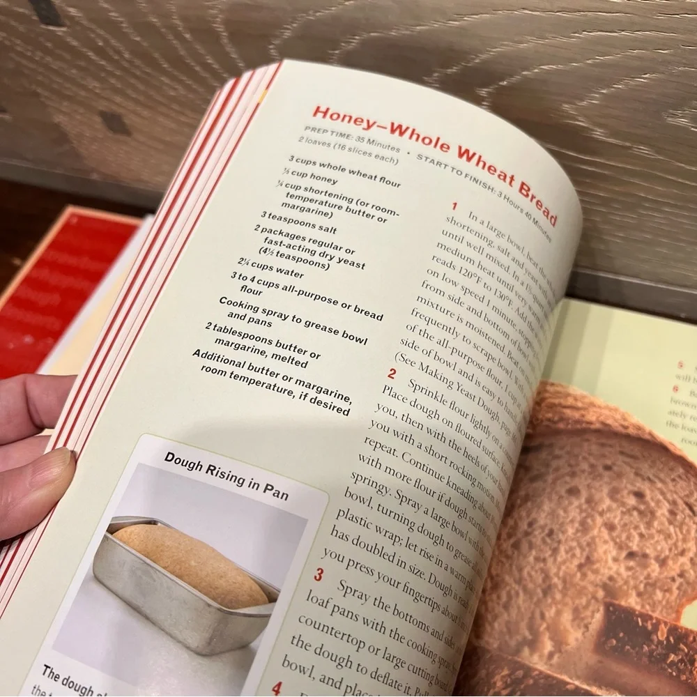 Betty Crocker Baking Basics Recipes and Tips to Bake with Confidence Hardcover‎
